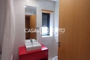 T1 Junto á Faculdade de Belas Artes