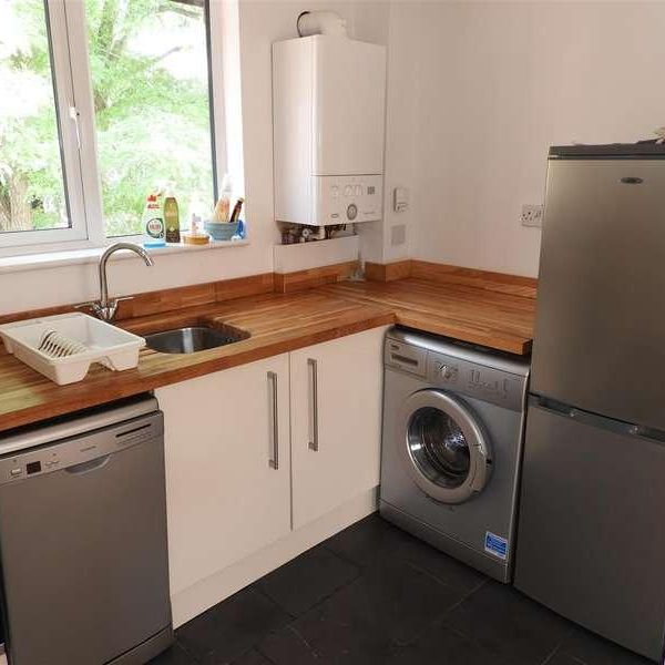 Willowherb Close, Haydon Wick, Swindon, SN25 - Photo 1
