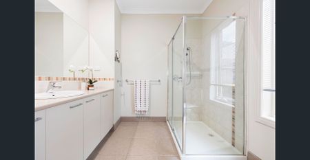 Spacious family home - Photo 5