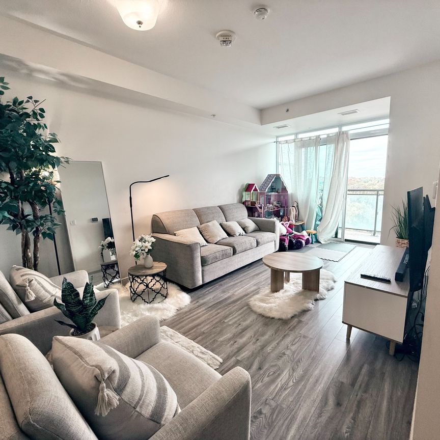 For Lease - 128 King Street Unit# 911, Waterloo, Ontario - Photo 1