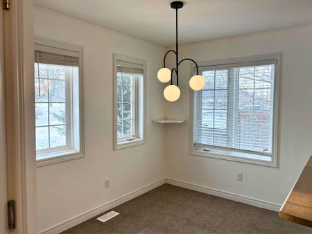 For Lease - 604 Woodlawn Road Unit# A, Guelph, Ontario - Photo 3
