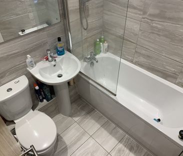 1 Bed Flat, Headingley Lane, LS6 - Photo 6