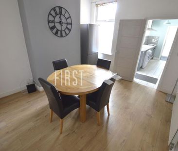 4 bedroom terraced house to rent - Photo 2