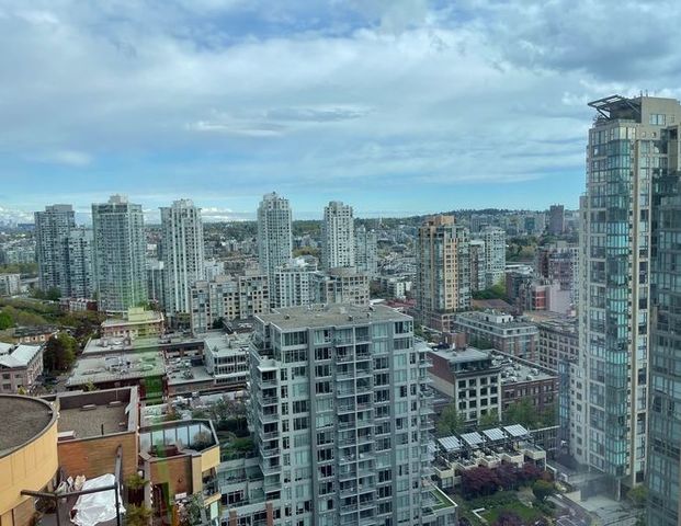 8X On The Park | 1111 Richards, Vancouver - Photo 1