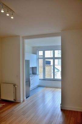 Appartement te huur - Photo 1