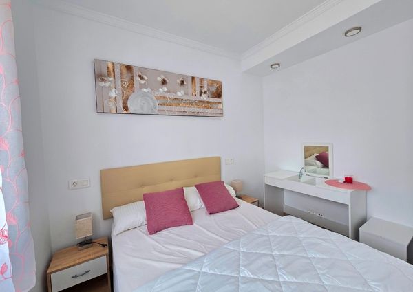 WINTER RENTAL. SE 1bedroom penthouse apartment for rent with sea views