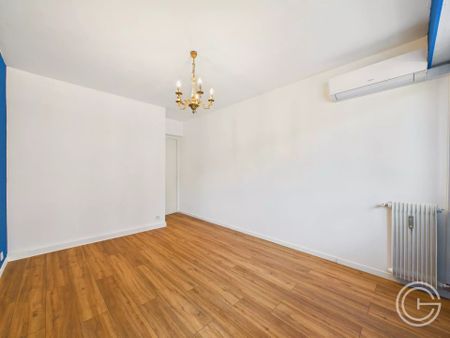 Location Appartement 2 pièces 48m² ST LAURENT DU VAR 06700 - Photo 3