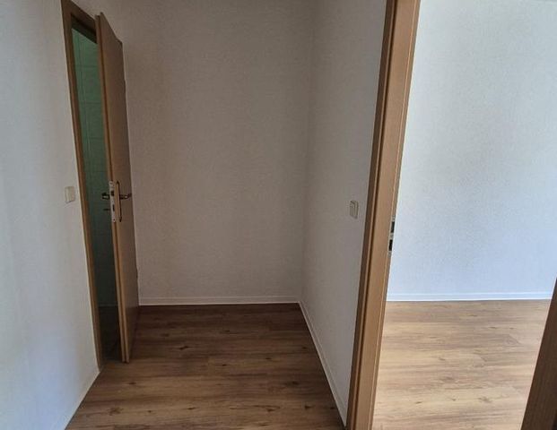 Modern sanierte Single-Wohnung - zum Sondermietpreis! - Photo 1