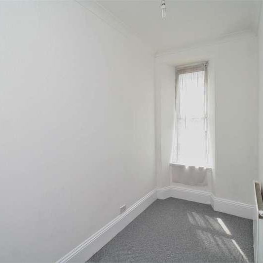 Percy Terrace, Plymouth, PL4 - Photo 1