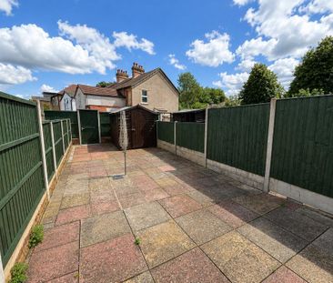 2 bedroom terraced house to rent - Photo 6