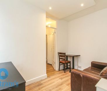 1 bed Studio for Rent - Photo 2