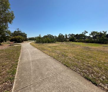 Neat, tidy and renovated - Photo 4