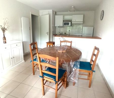 Location Appartement 2 pièces Meublé 40m² GENISSAC 33420 - Photo 2
