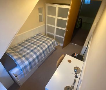 4 bedroom terraced house to rent - Photo 6