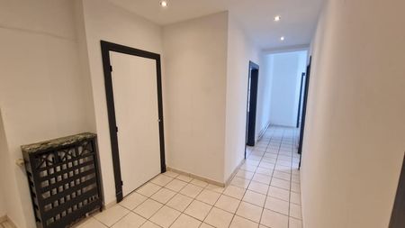 Appartement te huur - Foto 2
