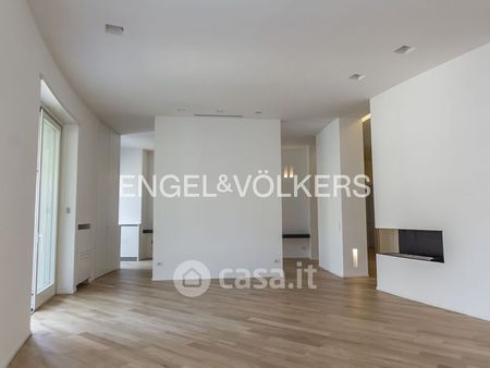 Appartamento in Affitto in Via Archimede a Roma - Photo 3