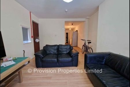 2 Bedroom Flats in Leeds - Photo 2