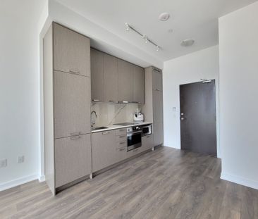 For Lease - 38 Honeycrisp Crescent Unit# 2105, Vaughan, Ontario - Photo 4