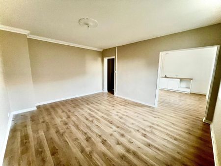 Location Appartement 4 pièces 90 m2 à Saint-Michel-le-Cloucq - Photo 5