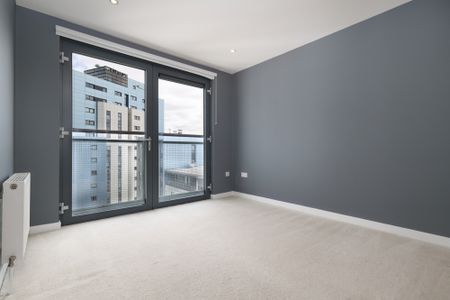 Glasgow Harbour Terraces, Glasgow, G11 6BH - Photo 2