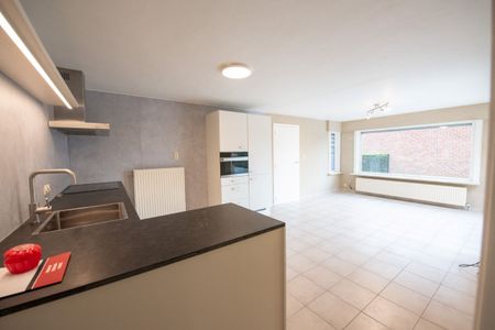 Gezellige woning met ruimte tuin te Machelen ( ZULTE) - Photo 5