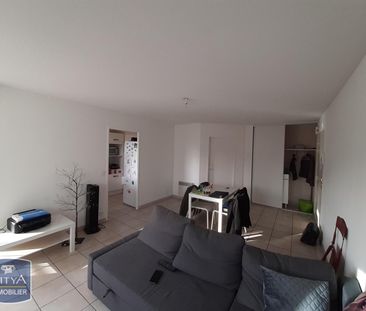 Location Appartement 3 pièces 61m² HENIN BEAUMONT 62110 - Photo 1