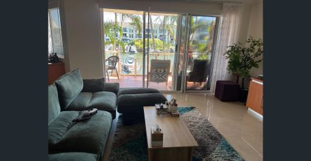 Fully Furnished 2 Bedroom Unit on the Water - Photo 3