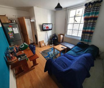 6 bedroom house to rent - Photo 3