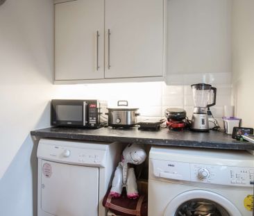 Stylish, spacious and homely - what more could you ask for? - Photo 4