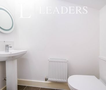 4 bedroom house to rent Weaving Gardens, Nottingham, NG5 - Photo 4