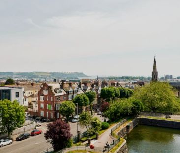 6 Bed En-suite - Courtyard View - Photo 4