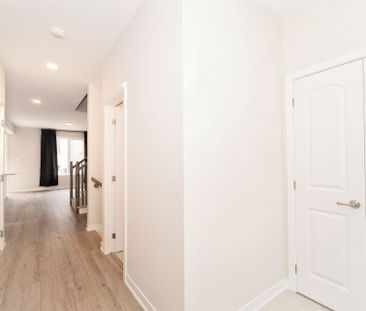 For Lease - 258 CATNIP Crescent, Kanata, Ontario - Photo 2