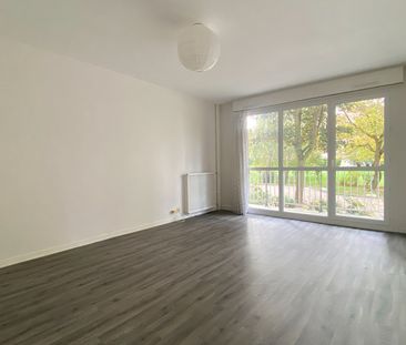 Location Appartement 2 pièces 48m² SOTTEVILLE LES ROUEN 76300 - Photo 2