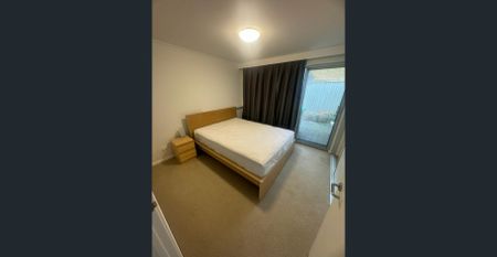 Open plan with exception entertaining area and convenient location! - Photo 4