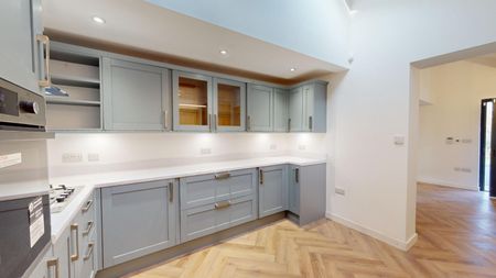 3 bedroom House To Let - Photo 3