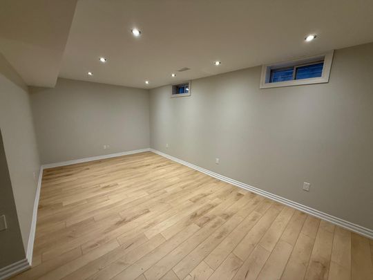 For Lease - 5013 Kempling Lane, Burlington, Ontario - Photo 1