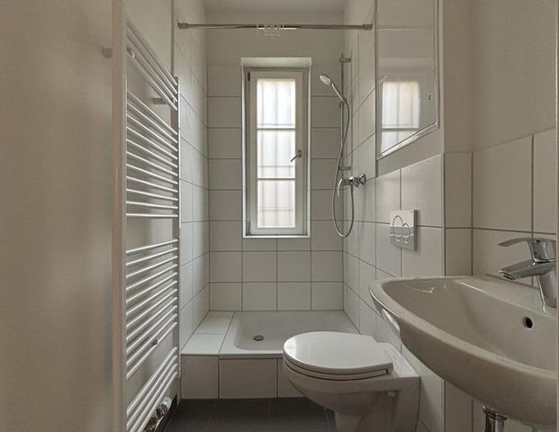 Helle 1-Zimmer-Wohnung- ab sofort Verfügbar - Photo 1