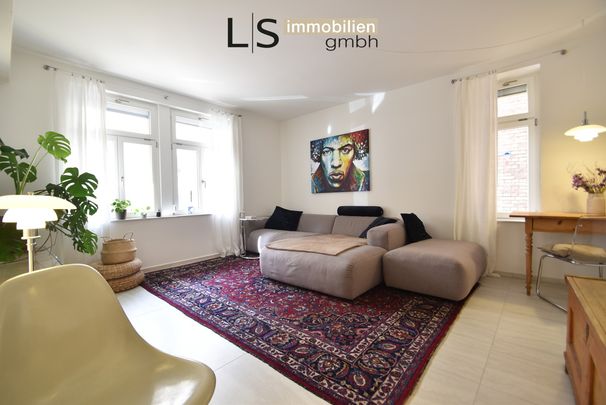 *Neubau im alten Gewand* Kernsanierte Altbau-Etagenwohnung in begehrter Wohnlage! - Photo 1