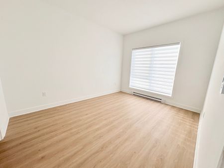 17 Place de la Triade, #1012 - Photo 2