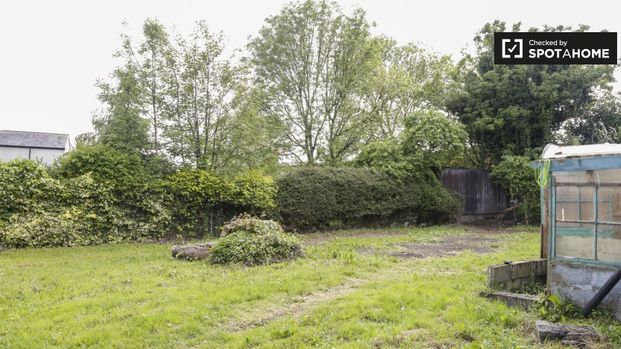 11-bedroom flat for rent in Cabra East, Dublin. - Photo 1