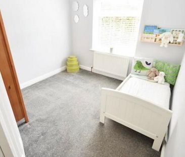 2 Bed - 10 Monk Bridge Avenue, Leeds - LS6 4HR - Professional - Photo 2