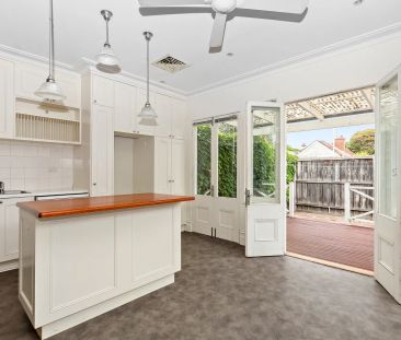 135 Beavers Road, Northcote. - Photo 1