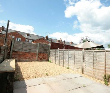 2 Bed Terraced House, Albany Road, RG30 - Photo 5