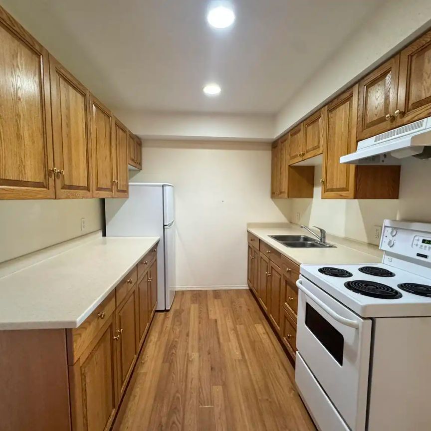 New Imperial Suites — 2 Bedroom - Photo 1