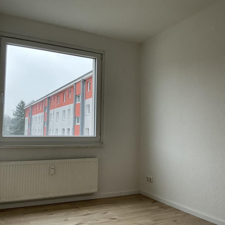 Für Sie Bezugsfertig mit modernem Wannenbad und Balkon - Foto 1