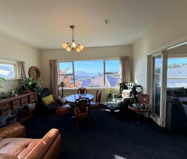 Stunning views and a super warm home - Photo 1