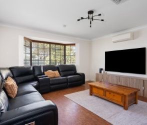 4x1 Family Home With Pool! - Photo 1