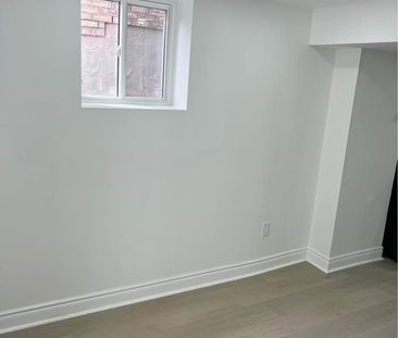 For Lease - 17 Portrush Trail, Brampton, Ontario - Photo 5