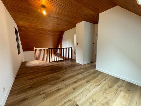Location Maison 6 pièces 158m² AVRILLE 49240 - Photo 5