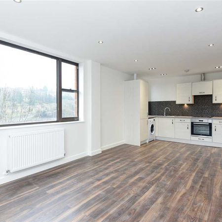 Kotecha Heights, High Wycombe - Photo 3